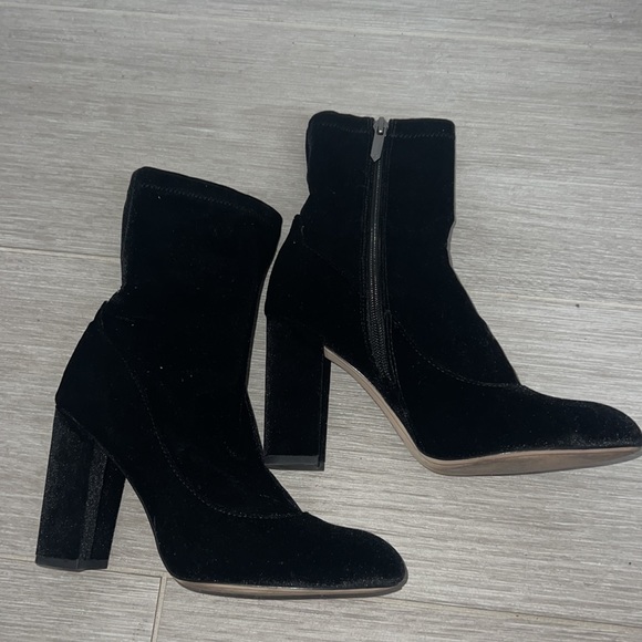 Sam Edelman Calexa Black Velvet Bootie - Picture 2 of 4